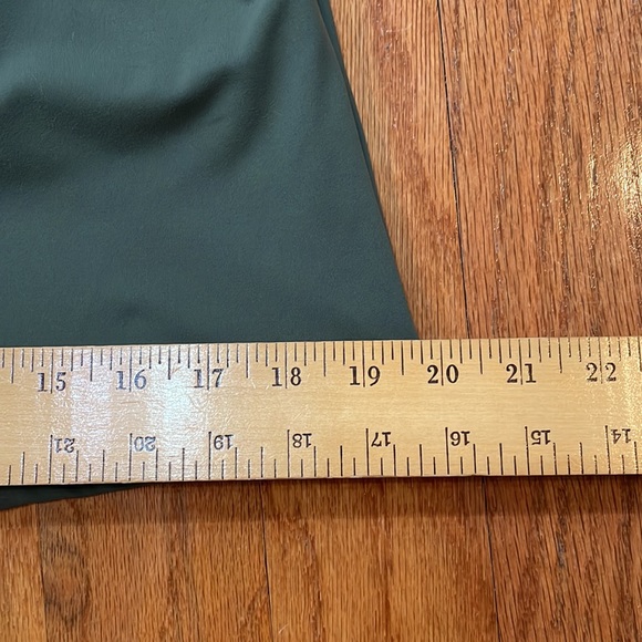 FLX Extra Small Green Activewear Dress with Shorts with Pockets No Pads Stretch - Picture 8 of 15